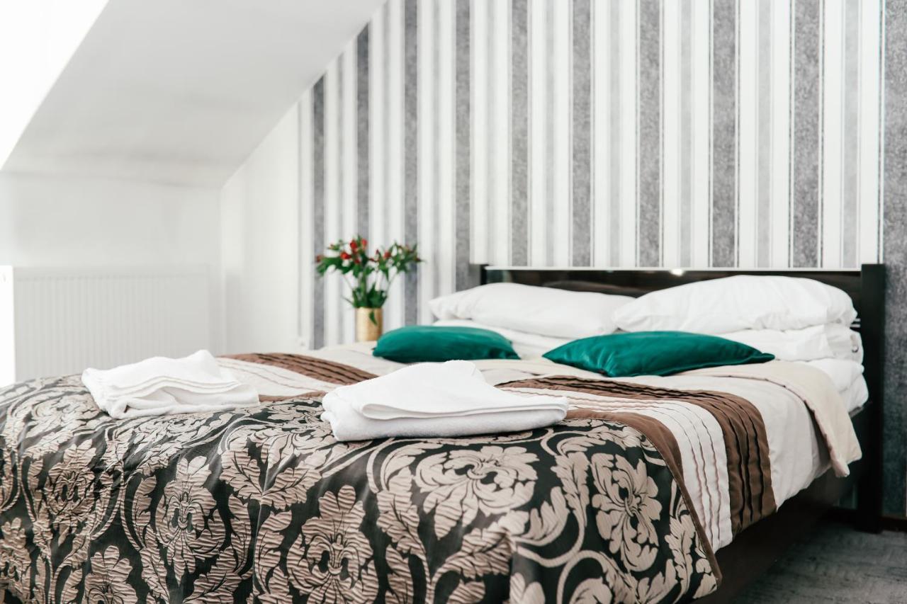 Hotel Zlotogorski Koscielec エクステリア 写真