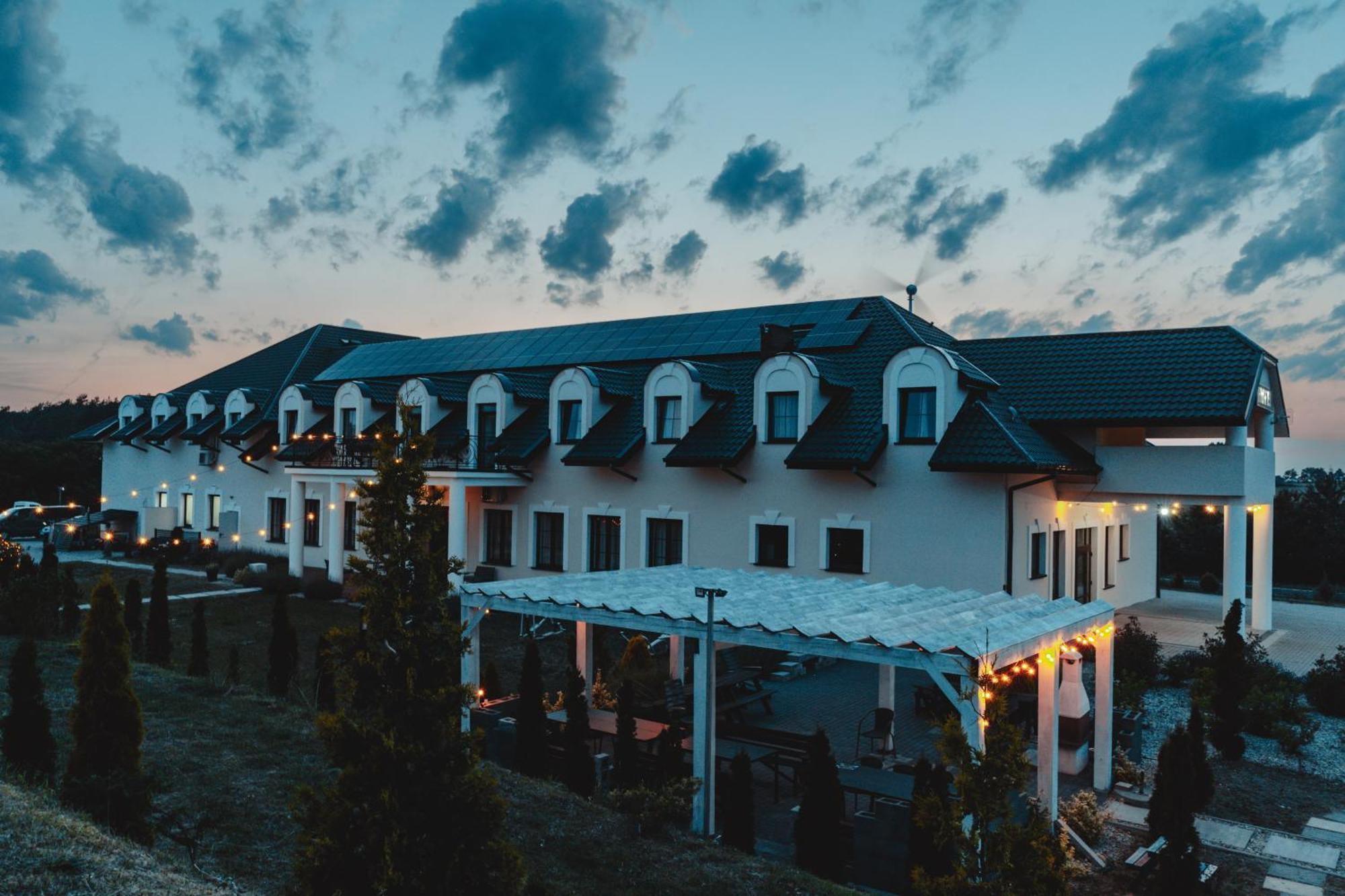 Hotel Zlotogorski Koscielec エクステリア 写真